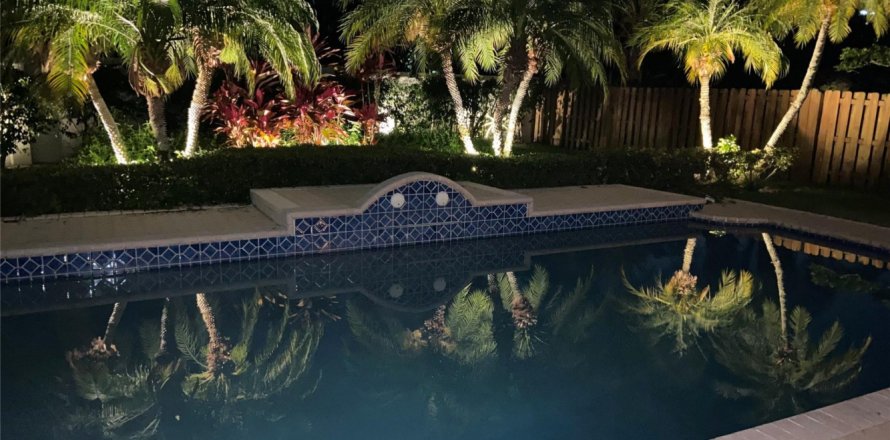 Villa ou maison à Plantation, Floride 4 chambres, 325.81 m2 № 1152171