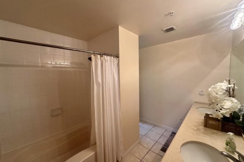 Condominio en alquiler en Wellington, Florida, 2 dormitorios, 109.07 m2 № 2146658 - foto 16
