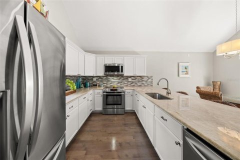 Villa ou maison à louer à Sarasota, Floride: 3 chambres, 201.41 m2 № 1615436 - photo 7