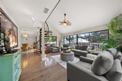 Villa ou maison à louer à Sarasota, Floride: 3 chambres, 201.41 m2 № 1615436 - photo 10