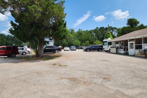 Commercial property in Inglis, Florida № 2267145 - photo 9