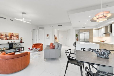 Condo in Sarasota, Florida, 2 bedrooms  № 2355127 - photo 16