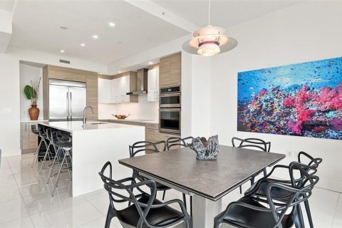 Condo in Sarasota, Florida, 2 bedrooms  № 2355127 - photo 19
