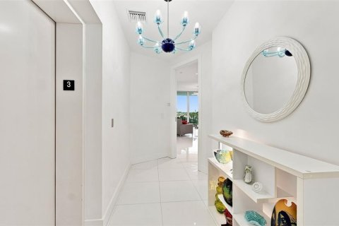 Condo in Sarasota, Florida, 2 bedrooms  № 2355127 - photo 4
