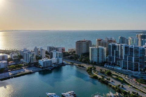 Condo in Sarasota, Florida, 2 bedrooms  № 2355127 - photo 3
