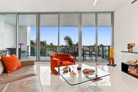Condo in Sarasota, Florida, 2 bedrooms  № 2355127 - photo 9