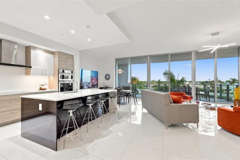 Condo in Sarasota, Florida, 2 bedrooms  № 2355127 - photo 6