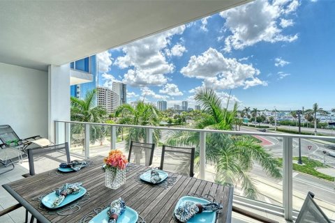Condo in Sarasota, Florida, 2 bedrooms  № 2355127 - photo 13