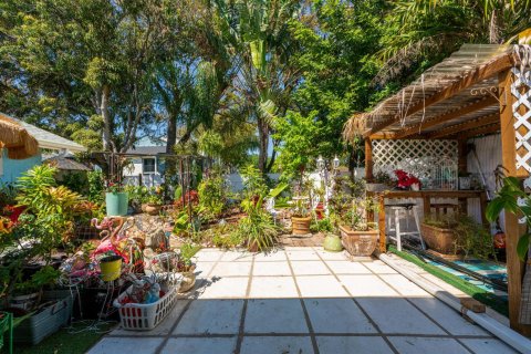 House in North Lauderdale, Florida 3 bedrooms, 166.48 sq.m. № 2083736 - photo 22