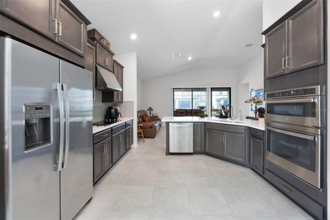 Купить виллу или дом в Киссимми, Флорида 8 комнат, 190.45м2, № 2095870 - фото 16