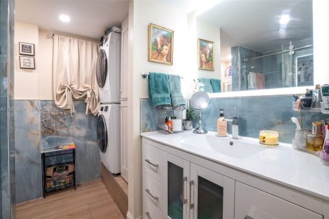 Condominio en venta en North Miami Beach, Florida, 2 dormitorios, 100.06 m2 № 2031481 - foto 13