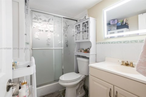 Condominio en venta en North Miami Beach, Florida, 2 dormitorios, 100.06 m2 № 2031481 - foto 17