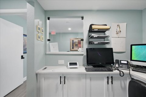 Immobilier commercial à vendre à Tampa, Floride: 80.27 m2 № 1679435 - photo 17