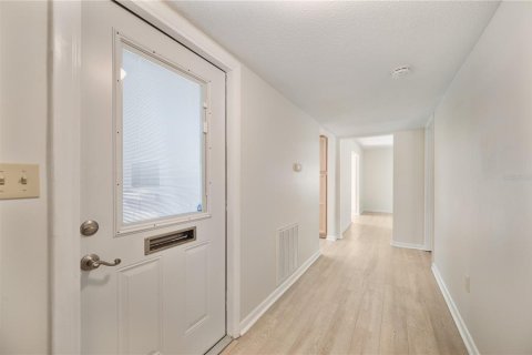 Condo in Lakeland, Florida, 2 bedrooms  № 2195813 - photo 3