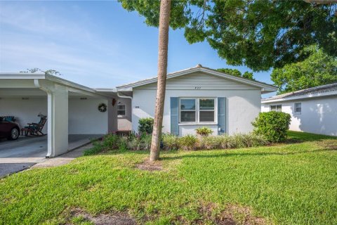 Condo in Lakeland, Florida, 2 bedrooms № 2195813