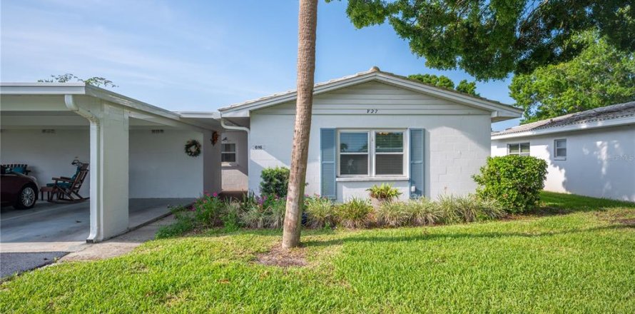 Condo in Lakeland, Florida, 2 bedrooms  № 2195813