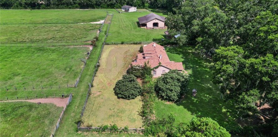 Villa ou maison à Dunnellon, Floride 6 chambres, 298.03 m2 № 1919034