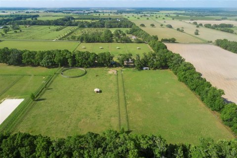 Casa en venta en Dunnellon, Florida, 6 dormitorios, 298.03 m2 № 1919034 - foto 14