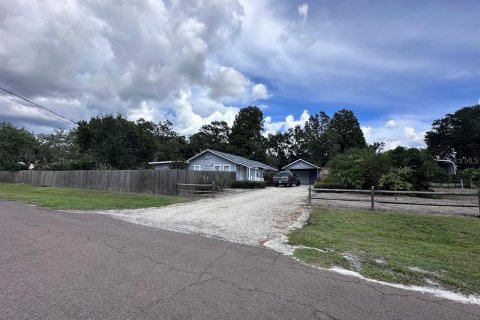 Villa ou maison à Tampa, Floride 4 chambres, 168.62 m2 № 2403182