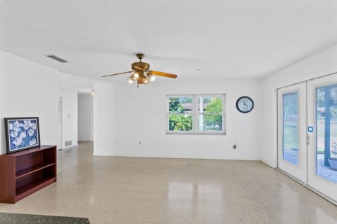 Villa ou maison à vendre à Orlando, Floride: 4 chambres, 185.06 m2 № 2399421 - photo 10