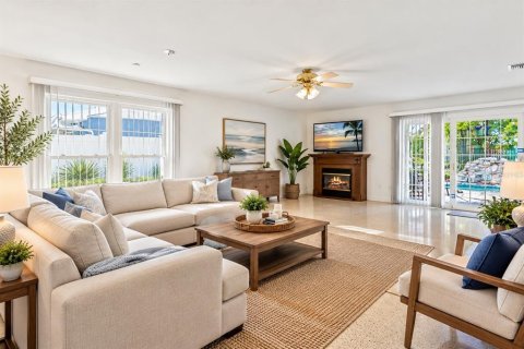 Villa ou maison à vendre à Orlando, Floride: 4 chambres, 185.06 m2 № 2399421 - photo 4