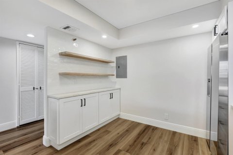 Condominio en venta en Pompano Beach, Florida, 1 dormitorio, 91.23 m2 № 2078248 - foto 10