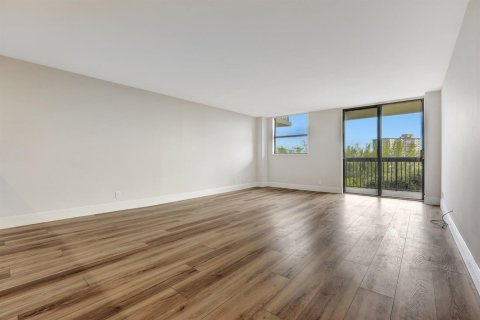 Condominio en venta en Pompano Beach, Florida, 1 dormitorio, 91.23 m2 № 2078248 - foto 12