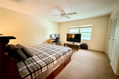 Снять в аренду кондоминиум в Сарасота, Флорида 5 комнат, 99.59м2, № 1906183 - фото 12