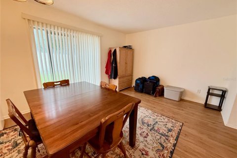 Снять в аренду кондоминиум в Сарасота, Флорида 5 комнат, 99.59м2, № 1906183 - фото 3