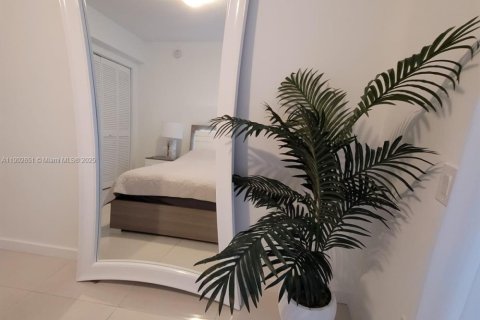 Снять в аренду кондоминиум в Майами, Флорида 2 спальни, 117.71м2, № 1953034 - фото 15
