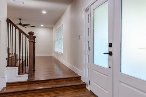 Casa en venta en Temple Terrace, Florida, 5 dormitorios, 240.34 m2 № 2119066 - foto 23