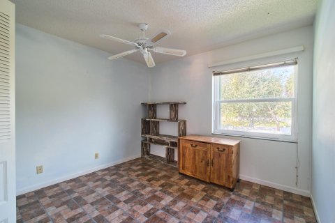Condo in Palm Beach Gardens, Florida, 2 bedrooms  № 2260902 - photo 17