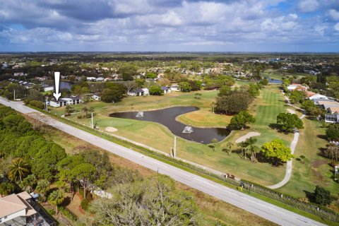 Condo in Palm Beach Gardens, Florida, 2 bedrooms  № 2260902 - photo 21