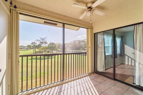 Condo in Palm Beach Gardens, Florida, 2 bedrooms  № 2260902 - photo 7