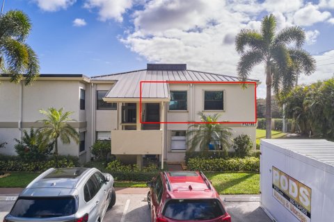 Condo in Palm Beach Gardens, Florida, 2 bedrooms  № 2260902 - photo 4