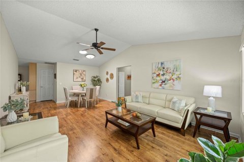 House in Ocala, Florida 2 bedrooms, 162.39 sq.m. № 2267032 - photo 11