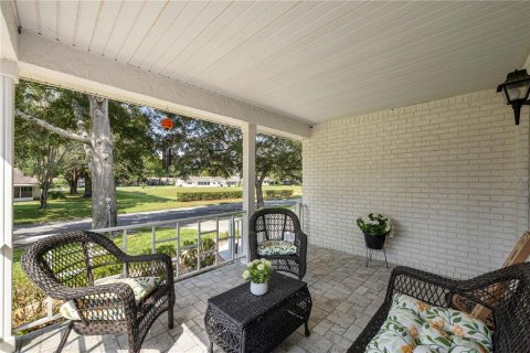 House in Ocala, Florida 2 bedrooms, 162.39 sq.m. № 2267032 - photo 9