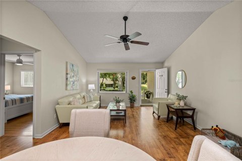 House in Ocala, Florida 2 bedrooms, 162.39 sq.m. № 2267032 - photo 14
