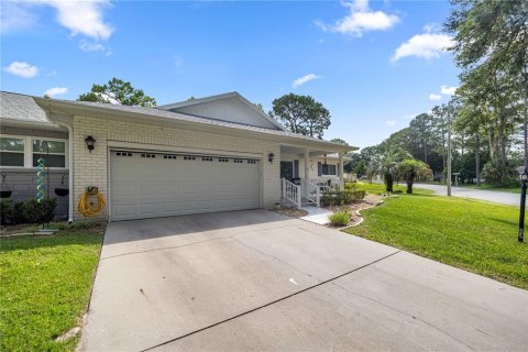 House in Ocala, Florida 2 bedrooms, 162.39 sq.m. № 2267032 - photo 7