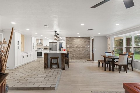 Villa ou maison à vendre à Spring Hill, Floride: 5 chambres, 314.2 m2 № 2350292 - photo 18