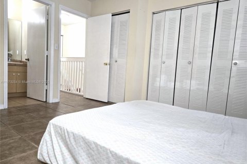 Adosado en alquiler en Miami, Florida, 2 dormitorios, 100.33 m2 № 1897997 - foto 15