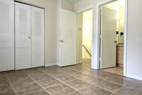 Adosado en alquiler en Miami, Florida, 2 dormitorios, 100.33 m2 № 1897997 - foto 12