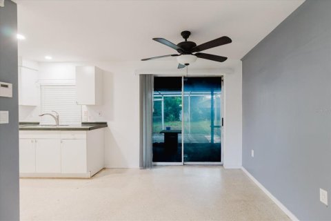 House in Sarasota, Florida 3 bedrooms, 122.54 sq.m. № 1832721 - photo 16