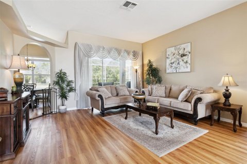 House in Weeki Wachee, Florida 3 bedrooms, 199.18 sq.m. № 1820580 - photo 8
