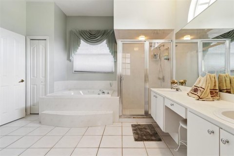 House in Weeki Wachee, Florida 3 bedrooms, 199.18 sq.m. № 1820580 - photo 20