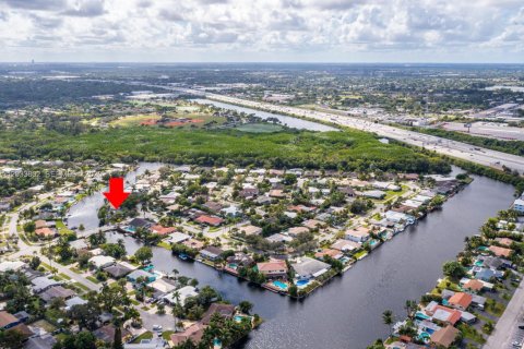 Casa en venta en Wilton Manors, Florida, 3 dormitorios, 199.83 m2 № 2078038 - foto 6