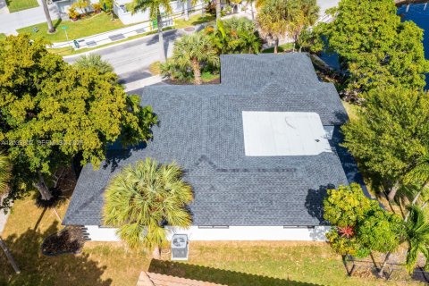 Casa en venta en Wilton Manors, Florida, 3 dormitorios, 199.83 m2 № 2078038 - foto 11