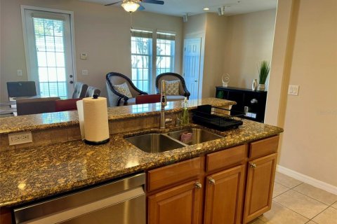 Touwnhouse à louer à Orlando, Floride: 3 chambres, 156.08 m2 № 2113496 - photo 6