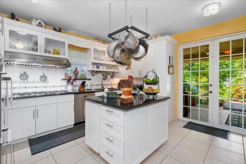 House in Homestead, Florida 3 bedrooms, 242.29 sq.m. № 1893293 - photo 27