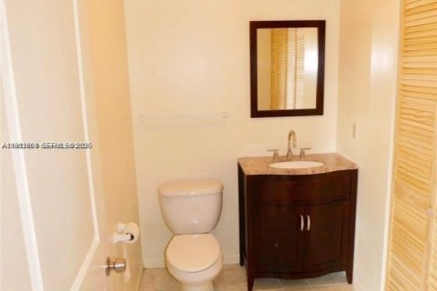 Townhouse in Boca Raton, Florida 2 bedrooms, 120.96 sq.m. № 2050763 - photo 6